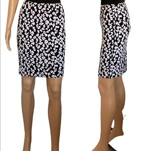 Metaphor size XS black white skirts